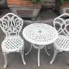 Ghế sân vườn ngoài trời màu trắng